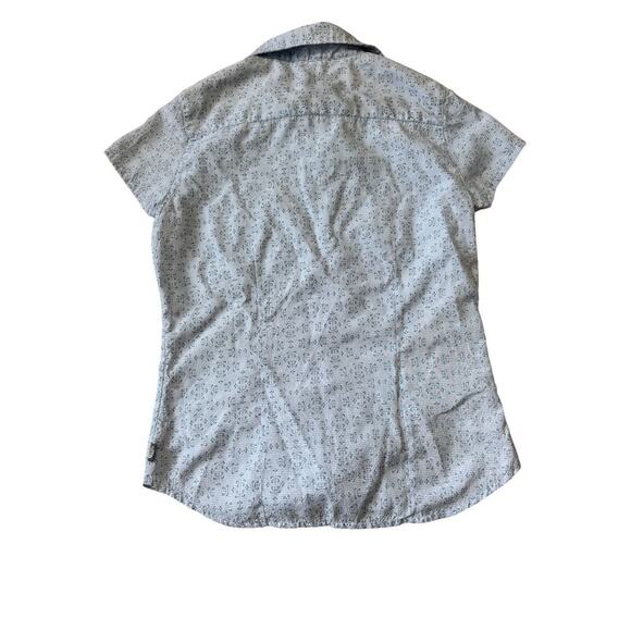 THE NORTH FACE short sleeve; button up shirt,  size women's small, lightweight - Picture 2 of 9